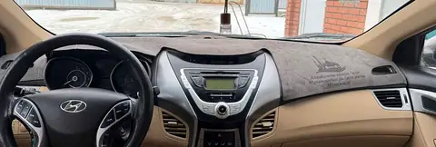 Hyundai Avante MD