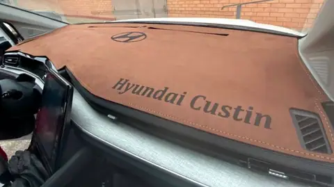 Hyundai Custin